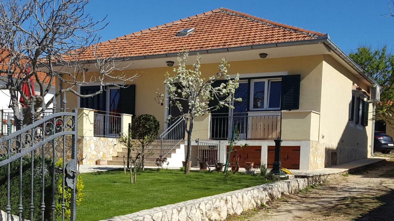 Holiday House Lavanda Vrsi Esterno foto